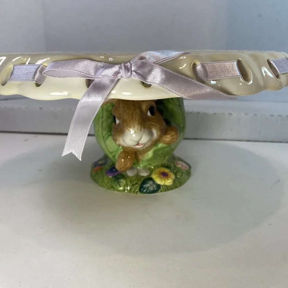 Cake Pie Plate Stand‎ With Little Rabbit In The Cabbage Patch Easter 13